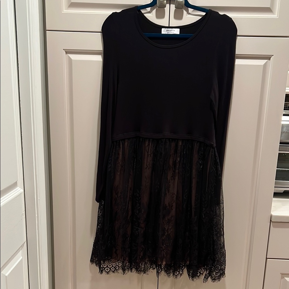 Bailey M 44 Black anthropology dress with brown lining and lace. Tried on only.😊